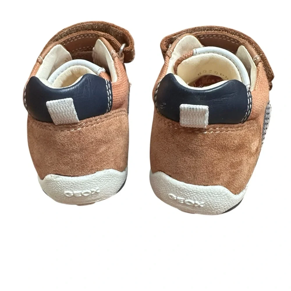 Geox Brown Leather baby boy shoes size 20 or 4.5